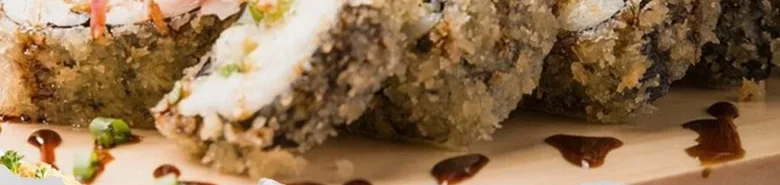 Maki crocante cortado